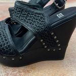UGG  strappy woven buckle wedge sandals size 6.5 Photo 3
