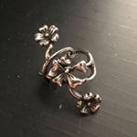 SheIn Floral Ring Photo 0