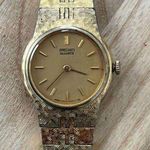 Seiko  Ladies Watch Vintage Gold Plated Bracelet, Hands, and Round Dial Photo 2
