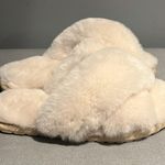 EMU Australia  sheep fur slippers . Size 6 Photo 2