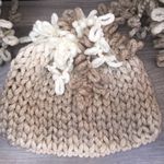 New Handcrafted Chunky Knit Ombré Scarf and Beanie Winter Accessory Set Photo 5