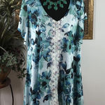 One World  Women’s 1X Turquoise Floral V-Neck Flutter Sleeve Sharkbite Hem Tunic Photo 0