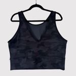 Lululemon Womens Top Black Power Pivot Tank Camo Cropped Stretch Yoga Size 18 Photo 1
