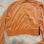 Nike vintage look sweater top. In color orange. Super cozy. Photo 3