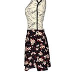 Amour Vert (M) Leeron Silk Floral Mini Skirt - Flowy Zip Closure Thin Waistband Photo 2