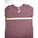 Lululemon  Womens Tee‎ V-Neck Maroon Strips Size  10 Short Sleeve T-Shirt Photo 2