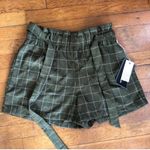 Have Green Paper Bag Tie Shorts Size L Photo 1