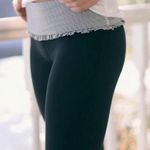 ALBION FIT  Black Petal Pant Capri Leggings Size Small Photo 2