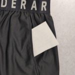 Under Armour NWT Black HeatGear Loose Fit Athletic Shorts Small Photo 5