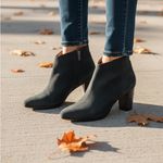Manolo Blahnik  Brusta Gray Suede Heeled Ankle Booties Sz 7.5‎ 37.5 Photo 0