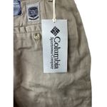 Columbia 6" Flat Front Chino Shorts British Tan Women's Size 4 Relaxed Fit New Photo 1