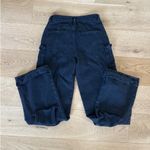 Edikted  - Oversized Boyfriend Cargo Jeans in Black Photo 3