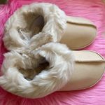 LC Lauren Conrad Women’s Faux Fur Clog Sleepers Photo 0