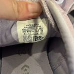 Converse Purple low top  All Star. Mens size 7 women’s size 9 Photo 4