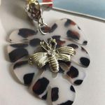 Resin Animal Print Palm Monstera Leaf w/ Bee Earrings Silver Photo 1