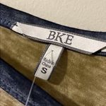 Buckle  BKE small short sleeve solid t-shirt heathered green blue trim semi sheer Photo 2