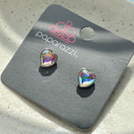 Paparazzi cute heart stud earrings NEW🩵 Photo 0