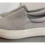 Soda Women's Gray Suede Slip-On Sneakers Shoes Size 6 Photo 3