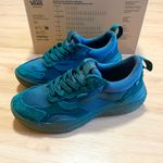 Vans  Ultrarange Neo VR3 Mono Dark Green Women 9.0 US Mens 7.5US Photo 5