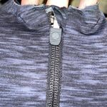 Lululemon Women’s Enlite Bra black and gray zipper front padded activewear run Photo 3