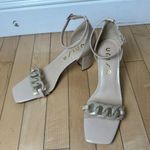 Unisa Nude Neutral Chain Link Detail Heels Sandals Size 9.5 Patent Photo 2