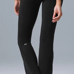 Alo Yoga Women's Black Flare Leggings size XXS Photo 0