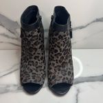 Vince Camuto Women's Gray/Black Leopard Calf Hair Kevia Peep-Toe Booties Sz 9 Photo 1