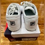 FILA  Original Fitness tennis shoe women's size 7.5 Photo 4