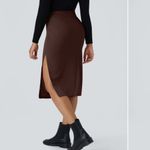 Halara NWT  size M  Brown knit stretchy Midi Skirt. Contemporary modern body con Photo 2