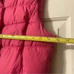 Gap Pink Puffer Vest Wonen’s Size Medium Photo 9
