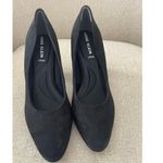 Anne Klein Classic IFLex Black Suede Pump, S75 Photo 5