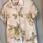 Jamaica Bay Women’s L 100% Cotton Floral Hawaiian Button Up Short Sleeve Shirt Tan Size L Photo 5