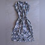 ZARA a gray floral tie dress from 's Basic Collection in S. The dress features Photo 11