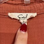 easel  WOMENS LIGHTWEIGHT BUTTON UP BLOUSE SHIRT ORANGE SMALL BOXY FIT Photo 1