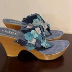 Size 8 wood clog, blue flowers Richard Tyler Photo 1