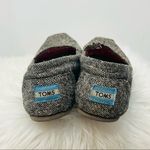 Toms Womens 7.5 Black White Tweed Classic Slip On Shoes Fur inserts Photo 3