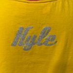 Y2K M&M Kyle Busch NASCAR Baby Tee Vintage Retro Racing Tee Streetwear Yellow Size L Photo 4