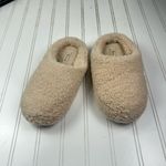 Madewell Beige Sherpa Cozy Women’s Slippers Size 5 Photo 3