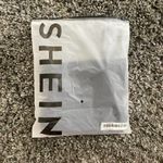 SheIn Seamless Butt Lifting Active Shorts in Black, Size L Photo 2