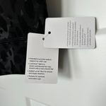 Lululemon Size 4 energy bra Photo 5