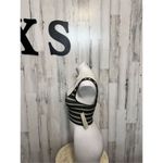 No Boundaries  crop top Photo 4