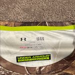 Under Armour  Fitted Camouflage Heat Gear Top SIZE L Photo 2