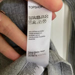 EUC | Top Shop women’s ribbed long sleeve cropped top — size 2 Photo 3