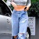 Brandy Melville Stylish Gray Cropped ribbed cardigan nwot
Sold out spring knit Photo 1