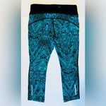 Nike  Epic Tight Fit Cropped Running Leggings Teal/Black Print Size S Photo 1