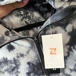 Zelos NWT  Hoodie Marble Gray and Black Size Med Photo 2