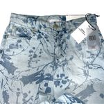 BDG Low & Wide Floral Print Jeans Photo 4