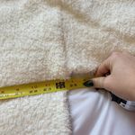 Aerie Fuzzy Heart Hoodie Sweatshirt White Cozy Sweatshirt Womens Size Medium Photo 2