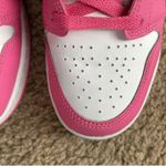 Air Jordan 1 Mid GS Photo 4