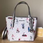 Michael Kors Purse Photo 0